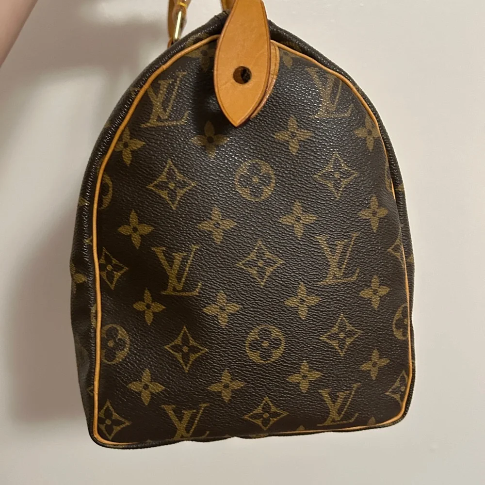 Louis Vuitton Monogram Brown Handbag - Picture 4 of 12
